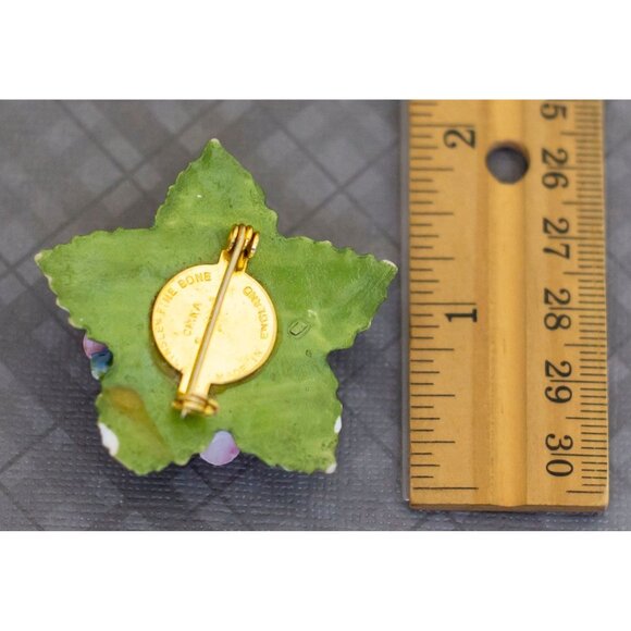 Stunning Vintage Pink Roses Brooch in Bone China - G35 - Picture 2 of 2